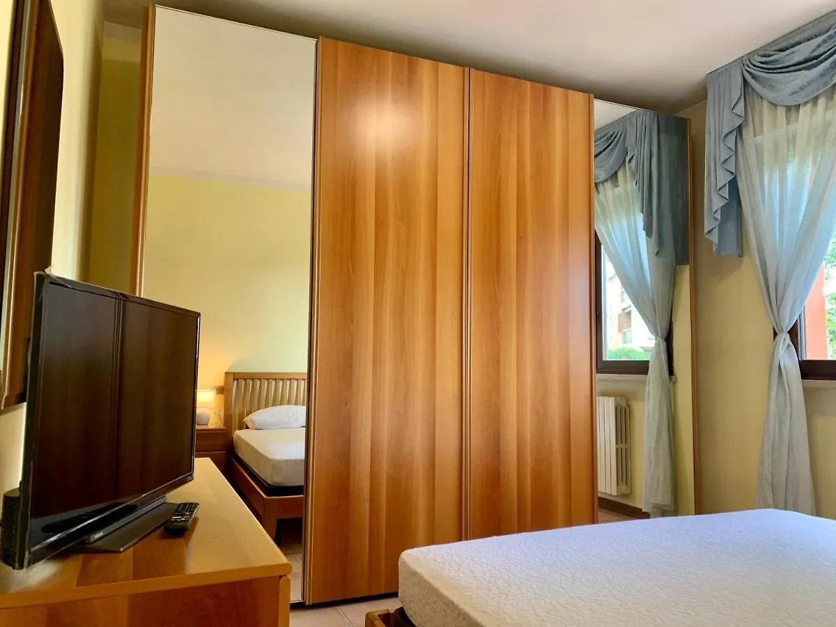 Little Italy Apt Sirmione Apartment