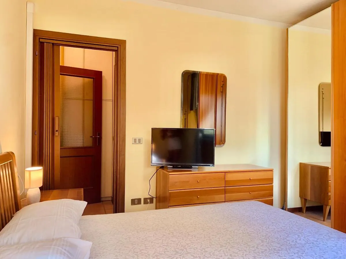 Little Italy Apt Sirmione Apartment